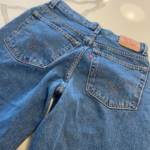 Vintage Levi’s 550 Relaxed Fit Student Size 28x28